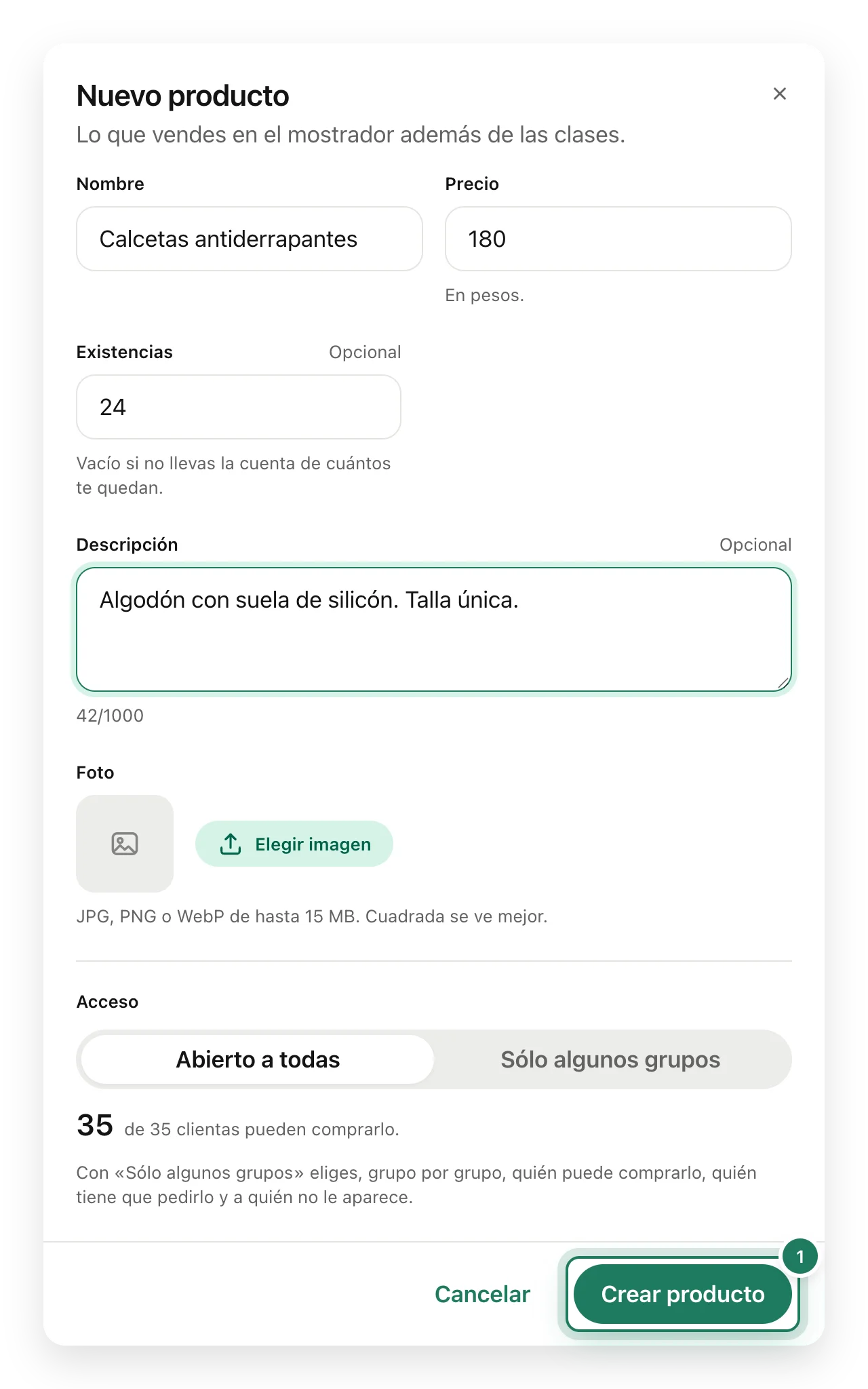 El cuadro Nuevo producto con Calcetas antiderrapantes a 180 pesos, 24 piezas y su descripción.