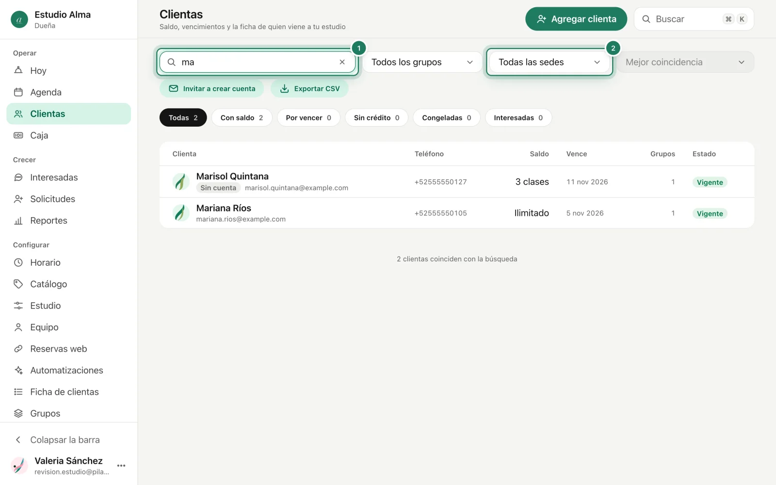 La lista de Clientas con una búsqueda escrita y el orden Vence pronto, ambos marcados con números.