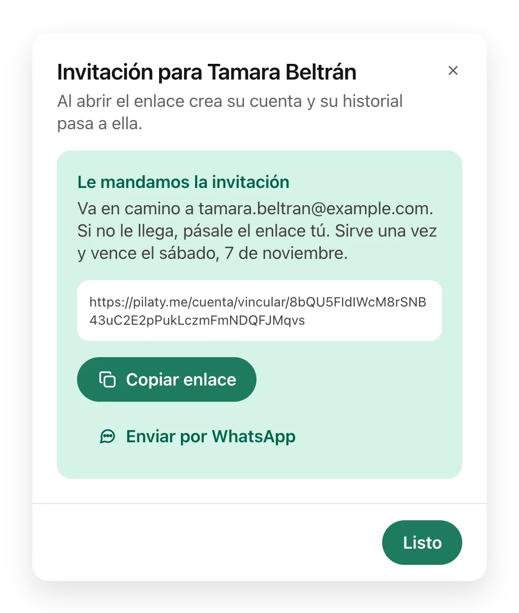 La invitación para una clienta con el enlace, Copiar enlace y Enviar por WhatsApp.