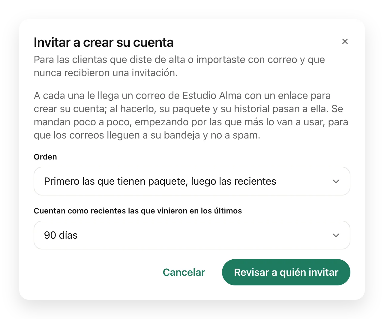 El cuadro Invitar a crear su cuenta con cuántas clientas tienen paquete, cuántas vinieron hace poco y el orden de envío.