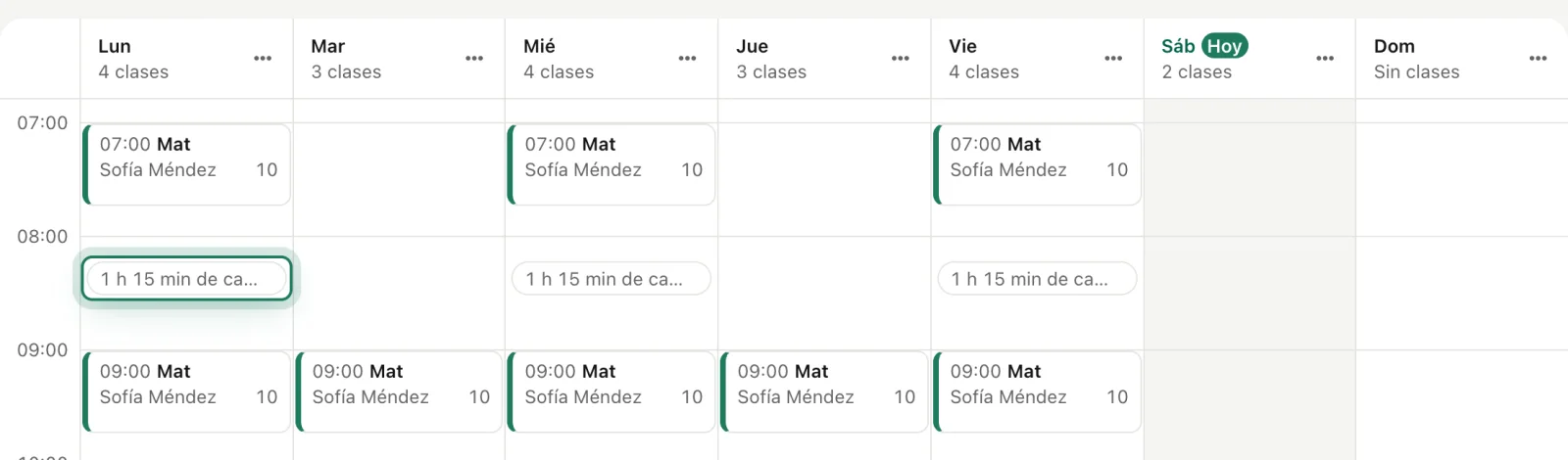 La cuadrícula de la semana con el tiempo de cambio entre dos clases resaltado y clases marcadas en rojo porque les falta tiempo de cambio.